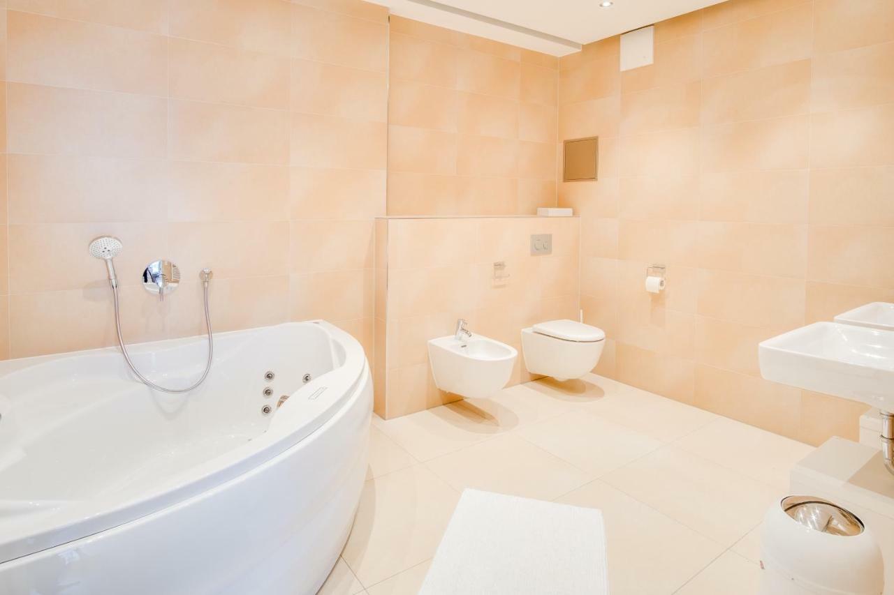 Schoene Wohnung Am Dresdner Zwinger เดรสเดน ภายนอก รูปภาพ